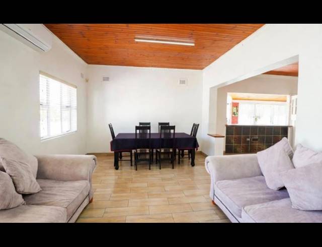 4 BEDROOM FREEHOLD FOR SALE IN SARNIA